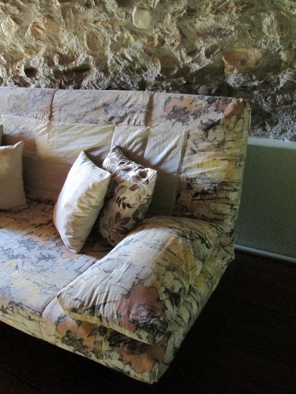 La Casa Del Borgo Bed & Breakfast Brissago-Valtravaglia Luaran gambar