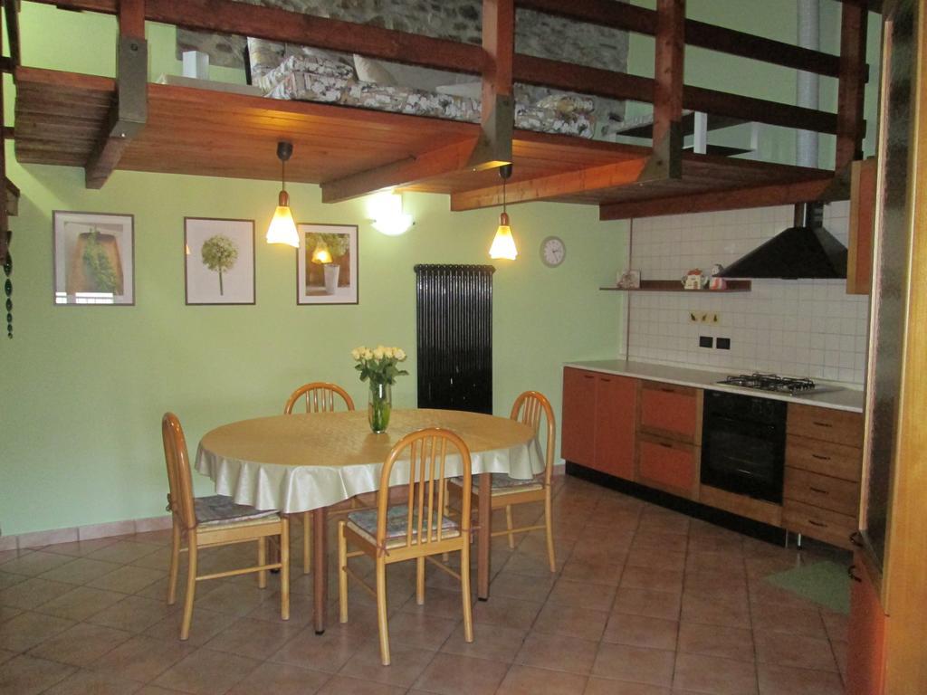 La Casa Del Borgo Bed & Breakfast Brissago-Valtravaglia Luaran gambar
